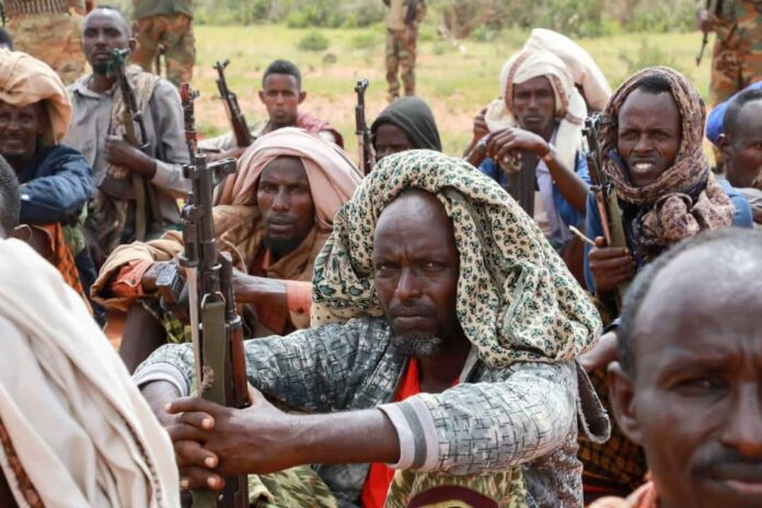 Clan fighting enters its fourth day in Middle Shabelle region with more than 10 killed.