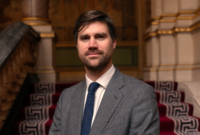 MOGADISHU (Kaab TV) - The United Kingdom has appointed Charles Nicholas King as its new ambassador to Somalia, replacing Michael Nithavrianakis MVO.