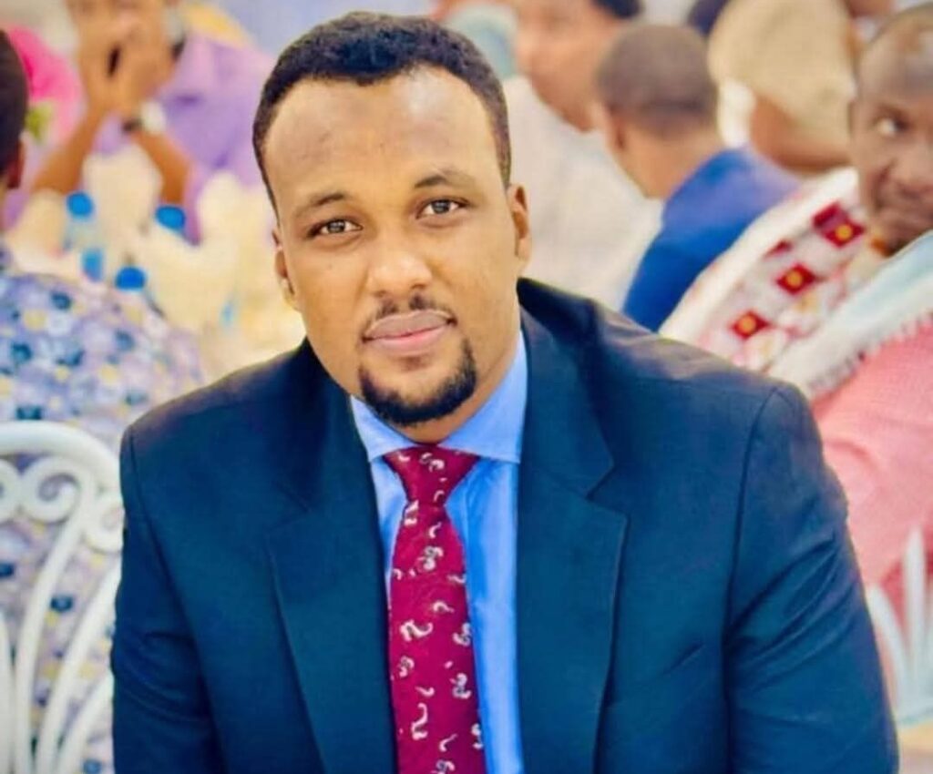 Abdirahman Suleiman Jama, the chairman of the opposition political group Shacabka, was seized on Friday, April 4, in central Mogadishu, shortly after leaving a political meeting at a downtown hotel.