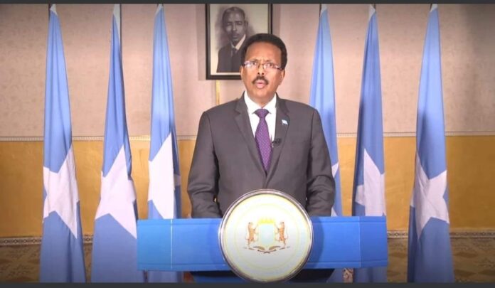 Former President Mohamed Abdullahi Farmaajo has warned President Hassan Sheikh Mohamud of violating the Provisional Constitution.