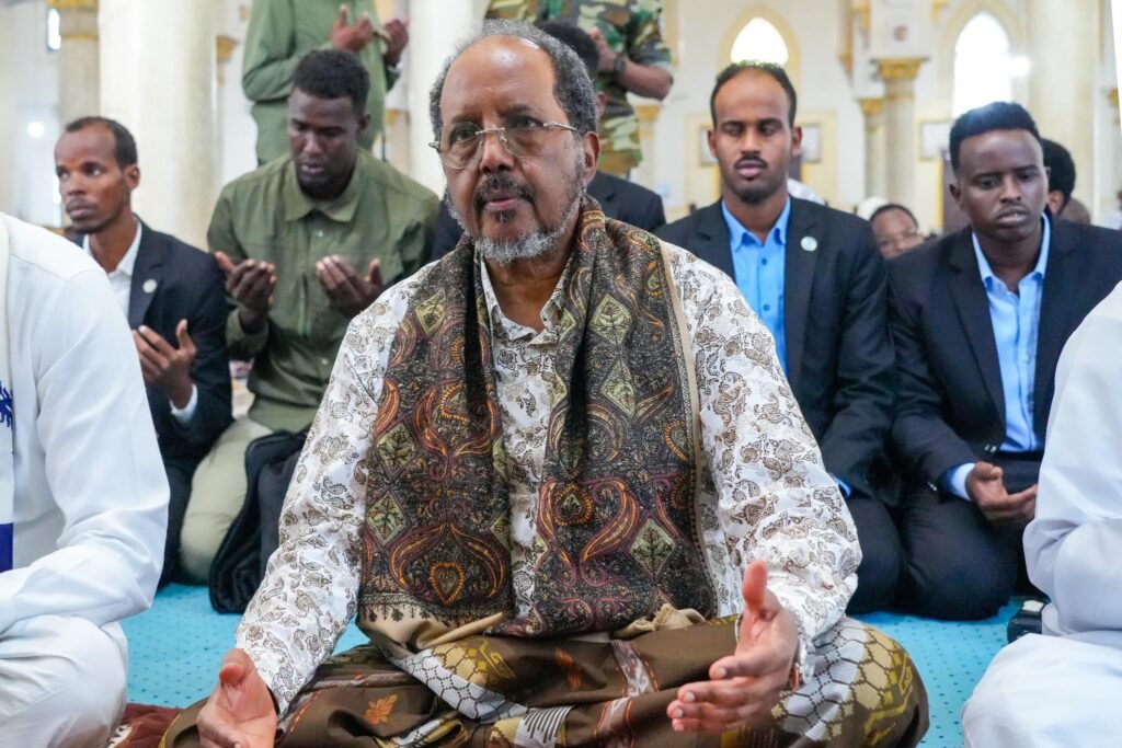 Many Somalis suggest that President Hassan Sheikh Mohamud should be sanctioned for massive corruption and causing division in Somalia.
