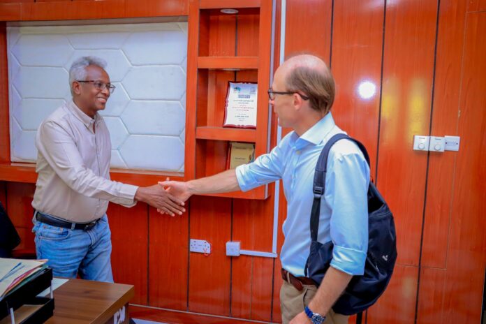 Minister of Interior of Puntland, Abdi Farah Said, on Sunday welcomed the United Nations Special Rapporteur on the promotion and protection of human rights while countering terrorism, Mr. Ben Saul, at his office in Garowe.| PHOTO/OFFICIAL.