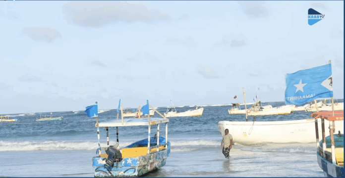 Liido Beach is one of the capital’s main recreational destinations, frequented by locals and members of the Somali diaspora. | PHOTO/Kaab TV.