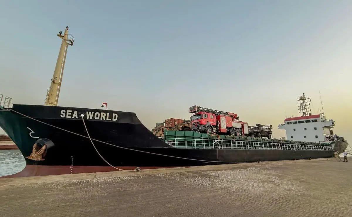 The Comoros-flagged M.V Sea World been seized by Puntland.