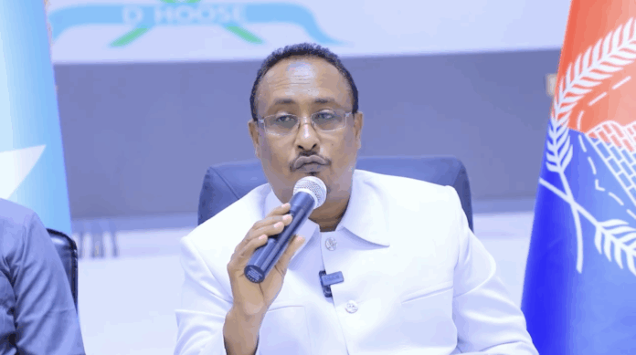 The Governor of Banadir Region and Mayor of Mogadishu, Hassan Mohamed Hussein Mungaab.