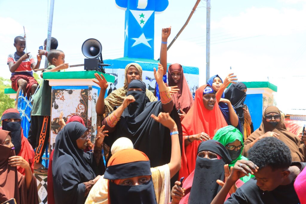 Abudwak, in Somalia’s Galgadud region, has seen mounting unrest as residents reject the voter registration process introduced by the federal government through Galmudug state.
