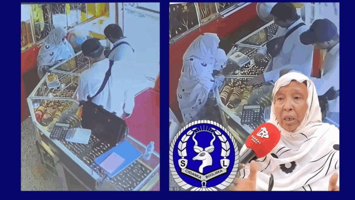 The two suspects, captured on CCTV footage, made away with gold necklaces weighing about 340 grams, valued at approximately $42,000.