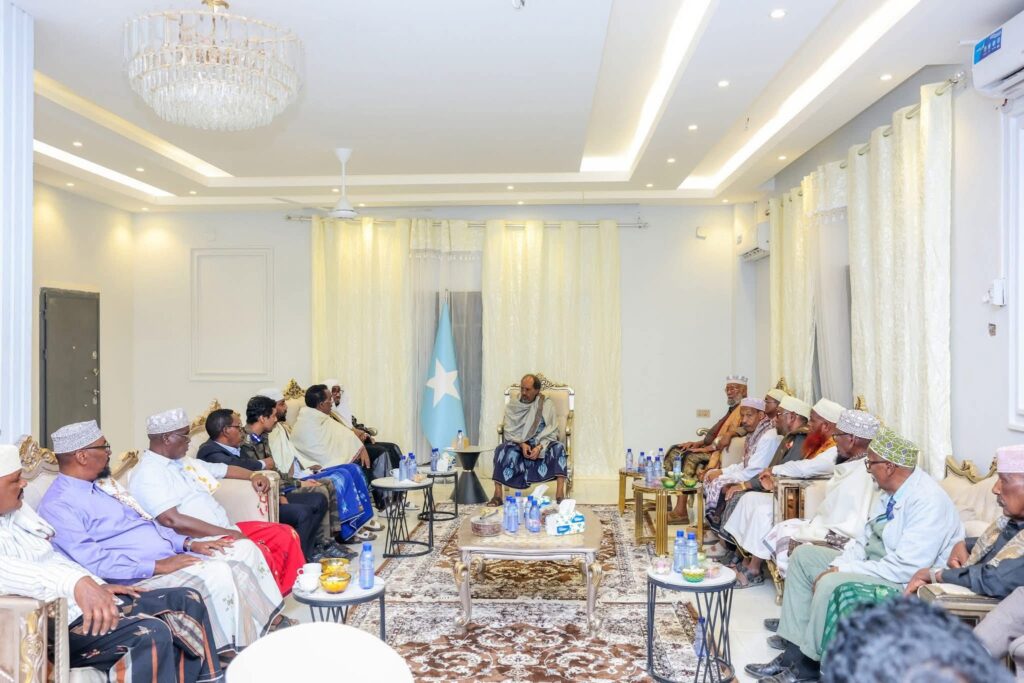 Laas'aanood: President Hassan Sheikh Meets King Burhaan and Sultan Garaase