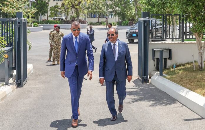 President Hassan Sheikh and PM Hamse Abdi Arrive in Laasaanood Today
