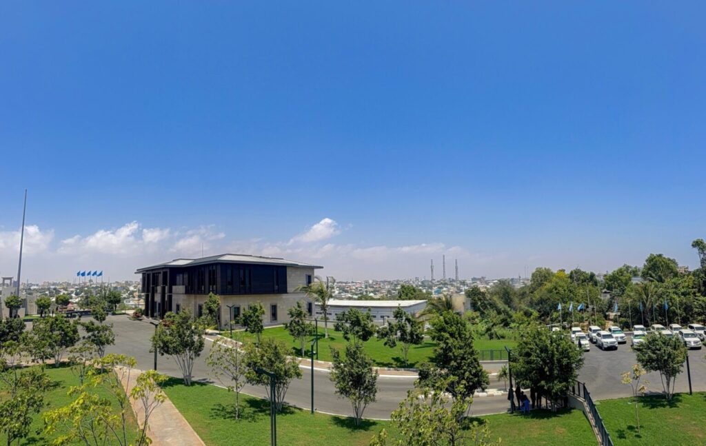 Federal Government and Opposition Hold Separate Meetings in Mogadishu