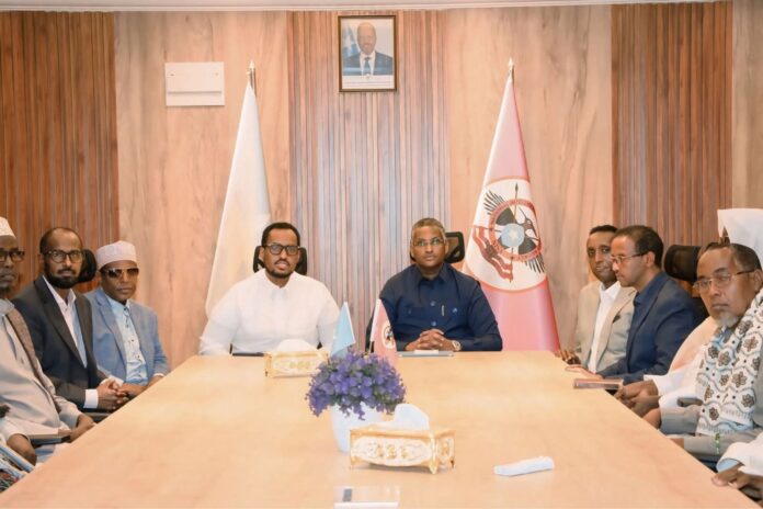 Somalia Electoral Commission Chair Faces Criticism After Appearing at Meeting Backing Galmudug Candidate