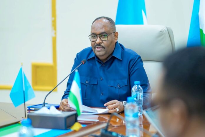 On Thursday, Puntland President Said Abdullahi Deni raised the issue before the regional parliament in Garowe, expressing concern over what he described as a growing security threat linked to piracy activity.