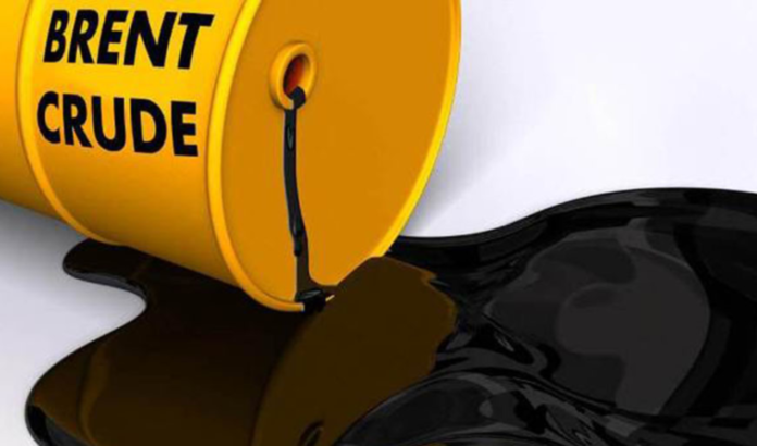 Oil Surges 4% as U.S.-Iran Conflict Disrupts Hormuz Shipping