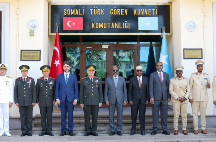 New Somali Army Officers Graduate from TURKSOM Academy