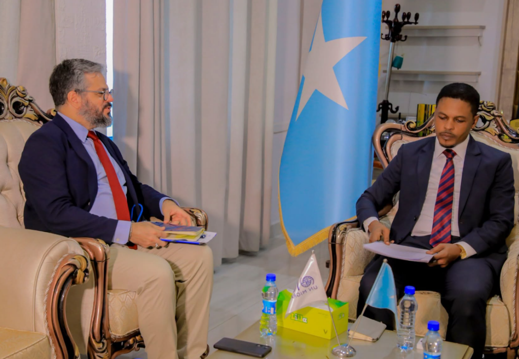 Media Meets Migration: Information Minister Receives IOM Somalia Chief + PHOTOS