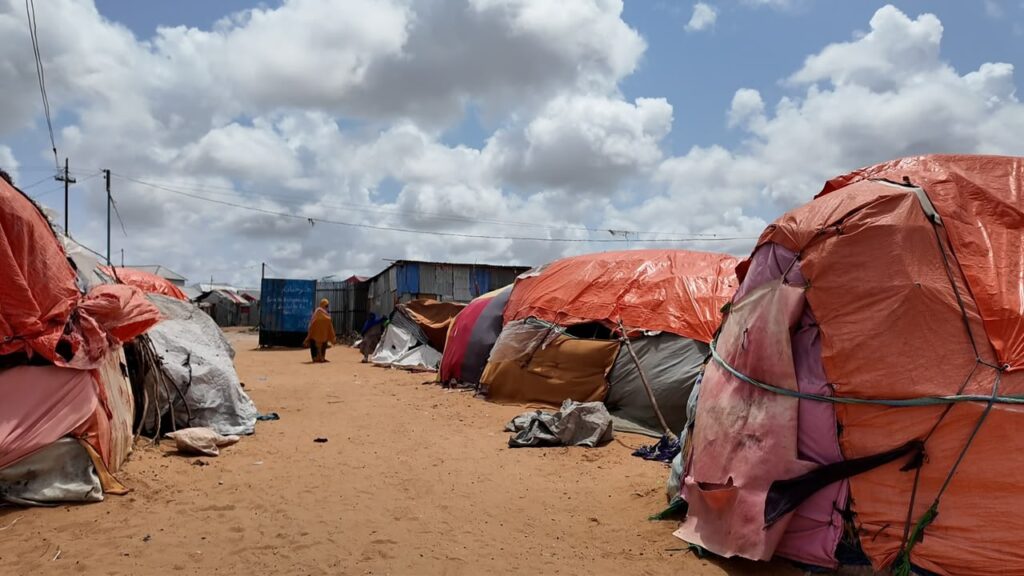 Barhad Weyn camp, Mogadishu. | Photo Kaab TV.