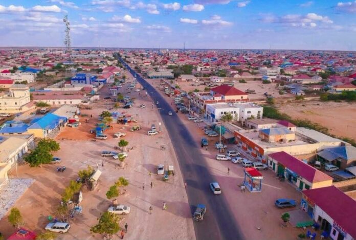 Galkayo is a city divided into Puntland and Galmudug.