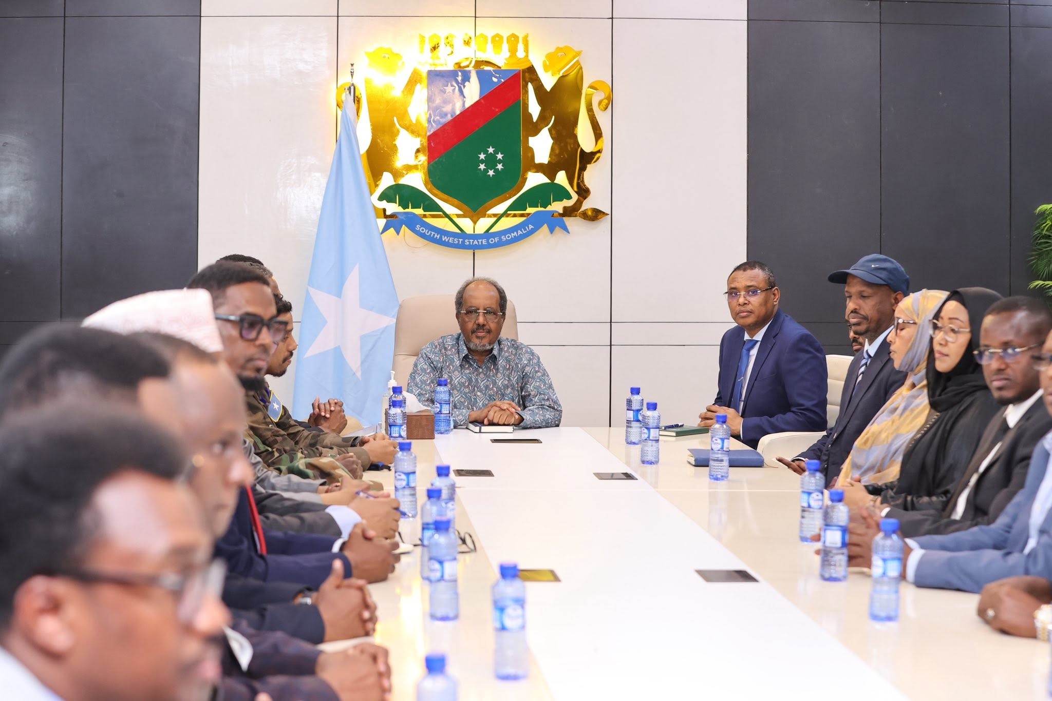During a cabinet meeting on Thursday, 30 July, the president reportedly told ministers holding Kenyan passports tto surrender the documents or leave the cabinet.