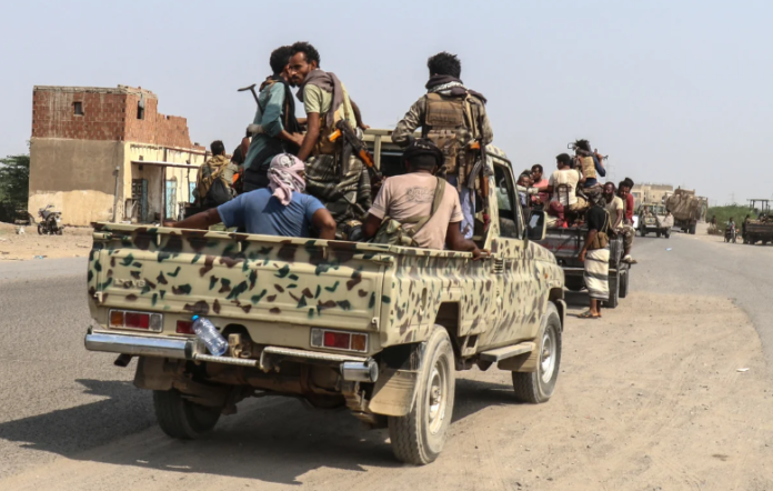 60 Dead as Fighting Escalates Between Yemeni Forces and Houthis in Taiz