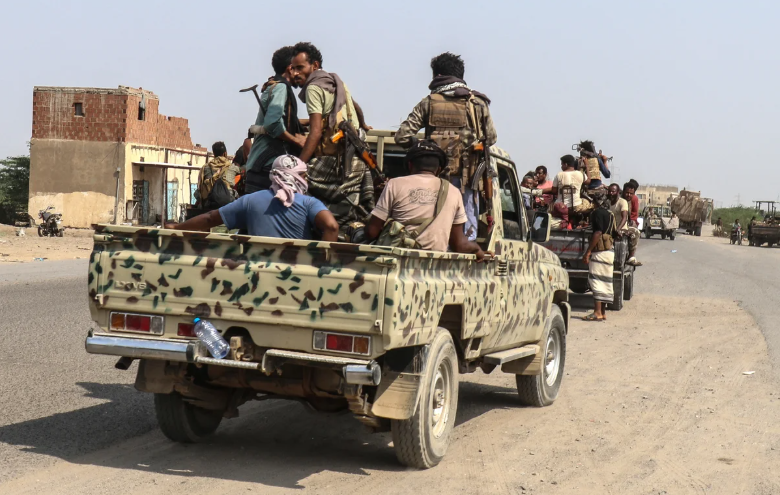 60 Dead as Fighting Escalates Between Yemeni Forces and Houthis in Taiz