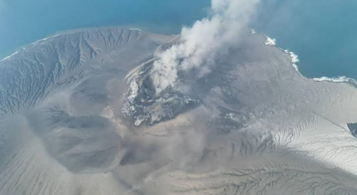 Indonesia’s Anak Krakatau Volcano Eruption Disrupts Flights